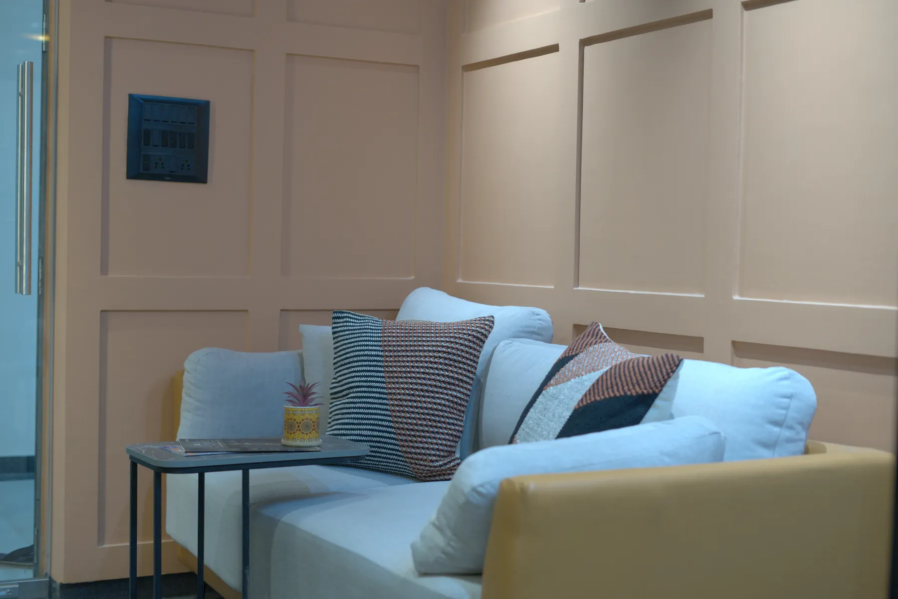 D' Forte Interiors Studio waiting lounge